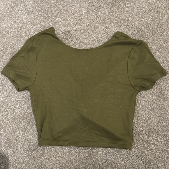 Army Green Cropped Shirt - Picture 2 of 2